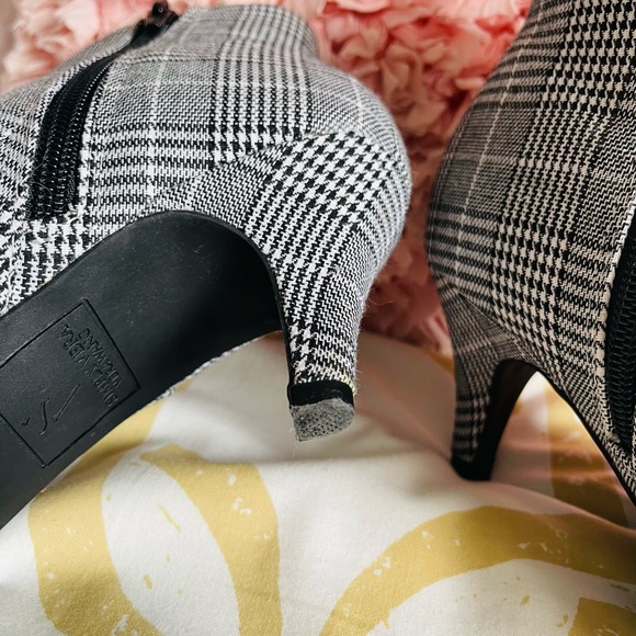 Booties - Picture 9 of 16